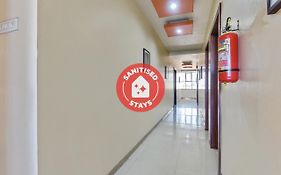 Oyo 49176 Hotel Shri Samarth